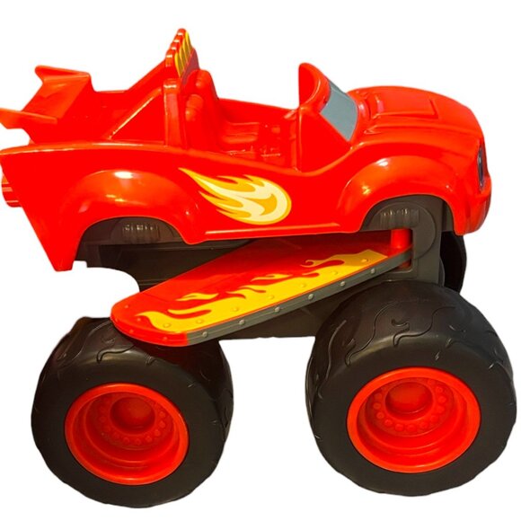 Fisher-Price Nickelodeon Blaze & the Monster Machines Transforming Blaze Jet - Picture 10 of 14